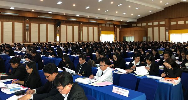 NIETS has already organized teacher performance development workshop in terms of learning measurement and evaluation for the Secondary Educational Service Area Office 27 at Roi-Et province.