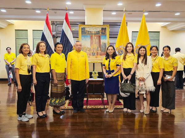 NIETS co-hosted the rite to offer foods to monks activity for the celebration on the auspicious occasion of His Majesty King’s 6th Cycle Birthday Anniversary.