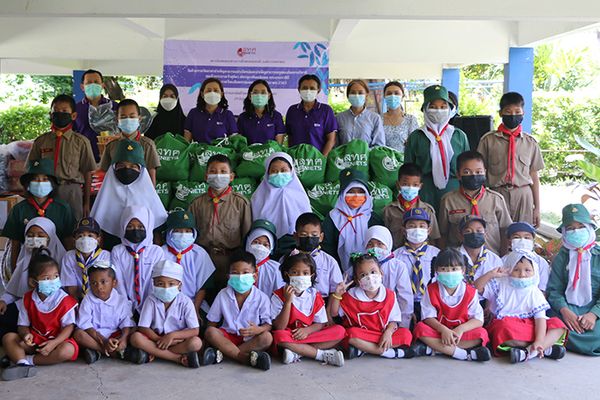 On the occasion of the Birthday Anniversary of Her Majesty Queen Suthida Bajrasudhabimalalakshan (3 June 2022), NIETS organized a volunteer activity at Samakkhiwitthaya School, Phra Nakhon Si Ayutthaya.