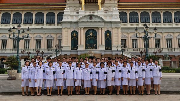 NIETS co-hosted a merit-making ceremony and the chanting of the Abhidhamma for Her Majesty Queen Sirikit, the Queen Mother.