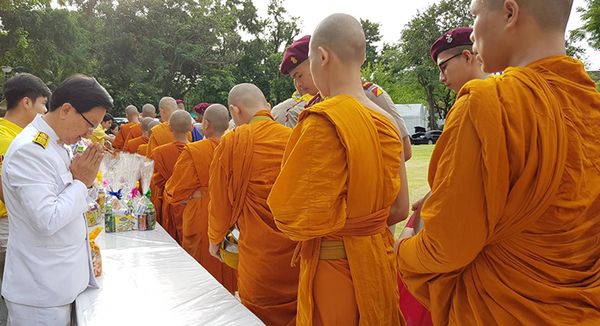 NIETS’ Director led executive members and staffs to participate in expressing the Ceremony on the Occasion of His Majesty King Maha Vajiralongkorn Bodindradebayavarangkun’s Birthday will be held on 28 July 2018 at Ministry of Education, Thailand.