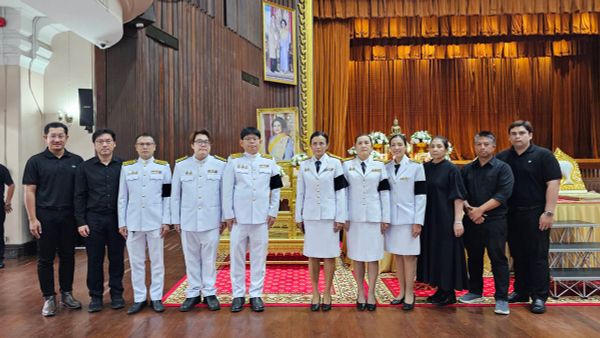 Ministry of Education held a merit-making ceremony on the occasion of the fifteenth day following Her Majesty Queen Sirikit The Queen Mother's passing.