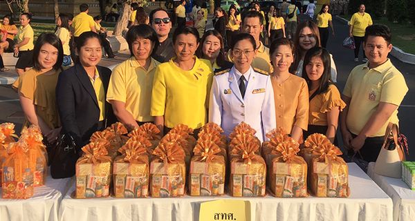 NIETS attended a merit-making ceremony on the occasion of the birthday of the late King Bhumibol Adulyadej’s as well as being marked as Father’s Day.